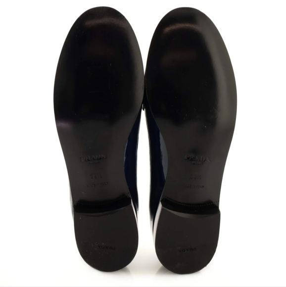 PRADA Triangle Logo Loafers - Picture 4 of 4